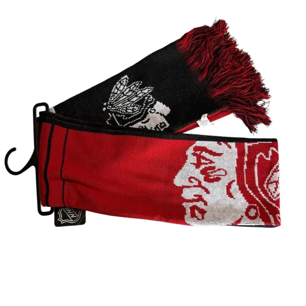 Chicago Blackhawks Reversible Scarf Knit Winter Neck NEW NHL Spellout Split Logo